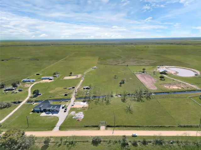 9309 Cr 264 Road, East Bernard, TX 77435