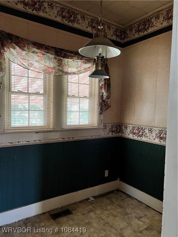 111 Grober Street, Paris, AR 72855