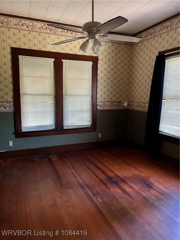 111 Grober Street, Paris, AR 72855