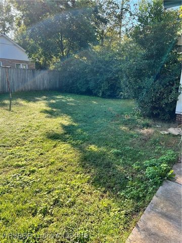 111 Grober Street, Paris, AR 72855