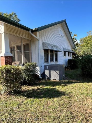 111 Grober Street, Paris, AR 72855