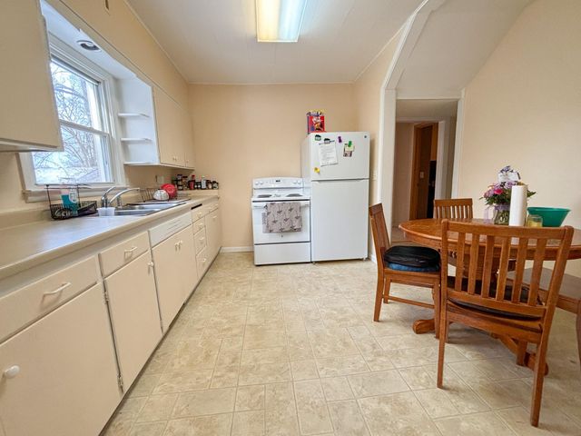 424 W Birch Avenue, Fergus Falls, MN 56537