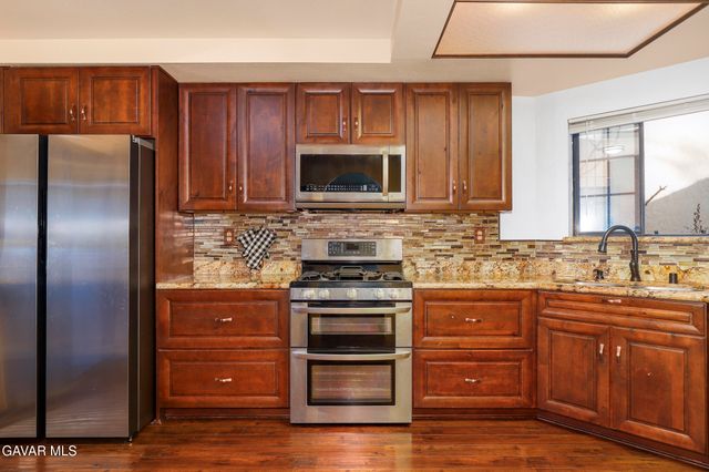 37621 E 15th Street, Palmdale, CA 93550