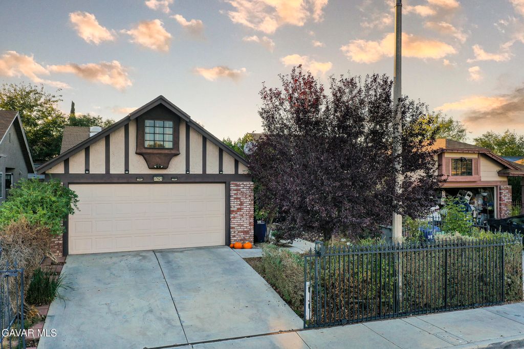 37621 E 15th Street, Palmdale, CA 93550