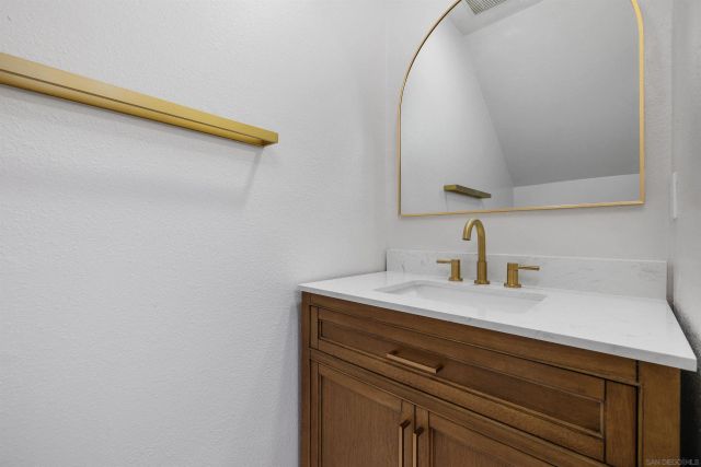 550 Park Way 8, Chula Vista, CA 91910