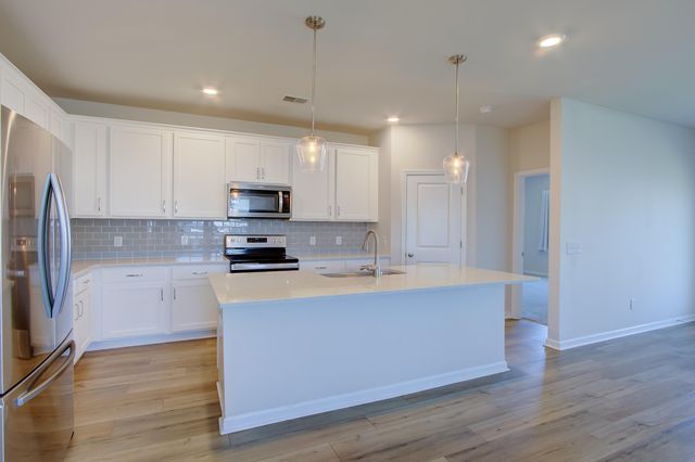 714 Mcroy Street, Moncks Corner, SC 29461