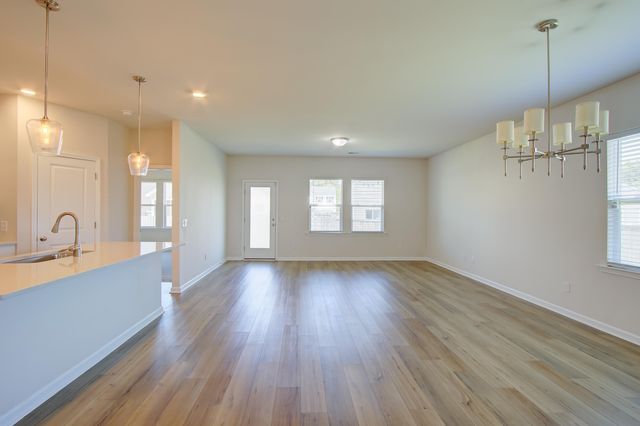 714 Mcroy Street, Moncks Corner, SC 29461