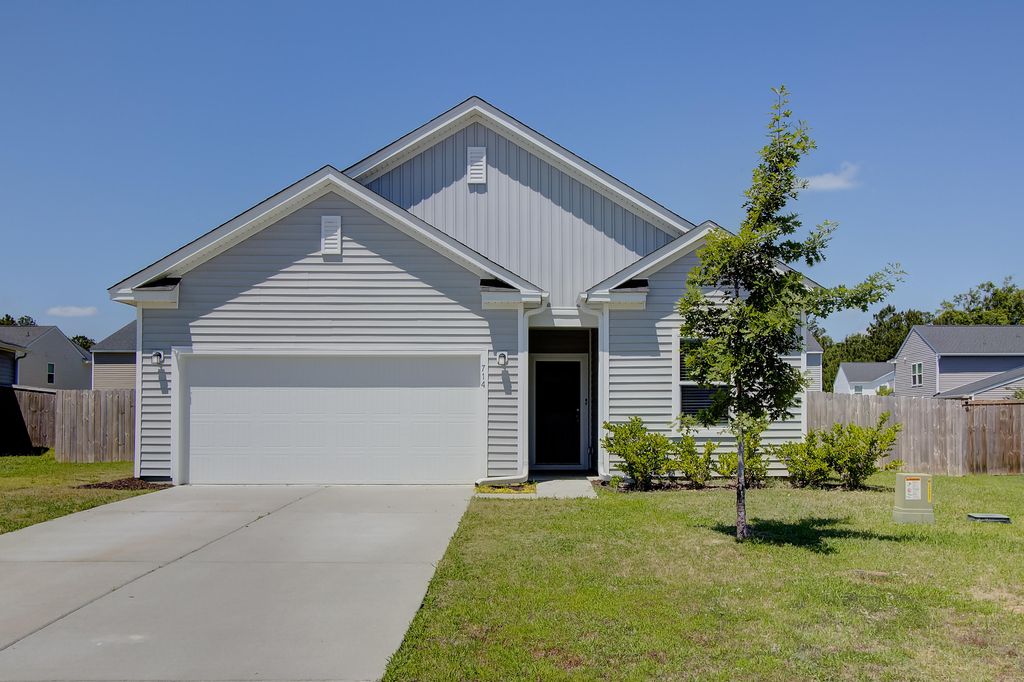 714 Mcroy Street, Moncks Corner, SC 29461