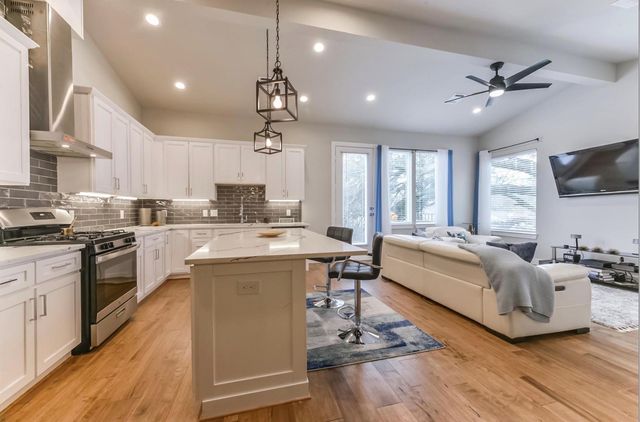 823 Mansfield Street J, Houston, TX 77091