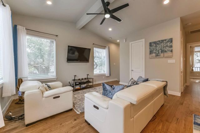 823 Mansfield Street J, Houston, TX 77091