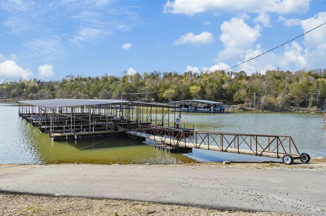 425 Eagle Drive, Reeds Spring, MO 65737