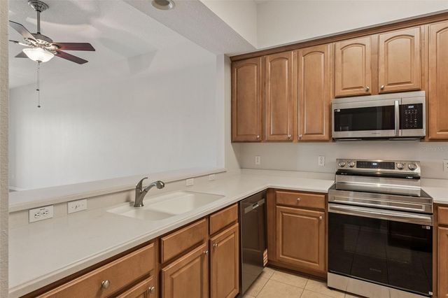 9423 MYRTLE CREEK LANE 504, Orlando, FL 32832