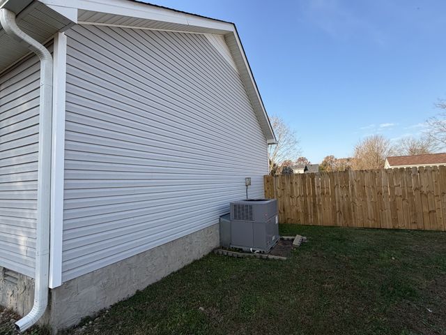 405 Edmonson Ave, Chapel Hill, TN 37034