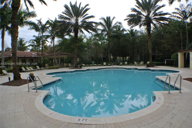 6902 W Sample Road 6902, Coral Springs, FL 33067