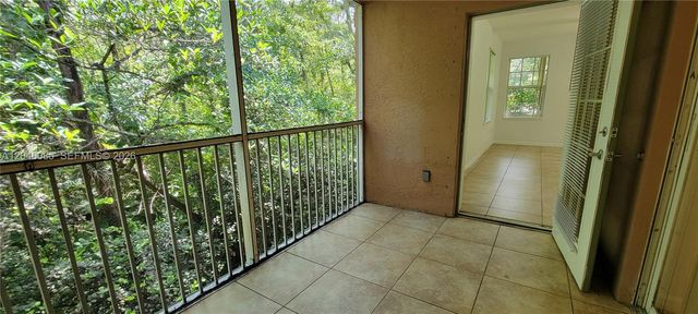 6902 W Sample Road 6902, Coral Springs, FL 33067