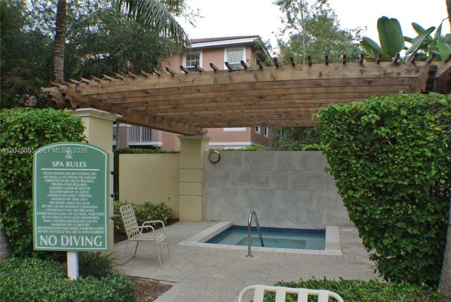 6902 W Sample Road 6902, Coral Springs, FL 33067