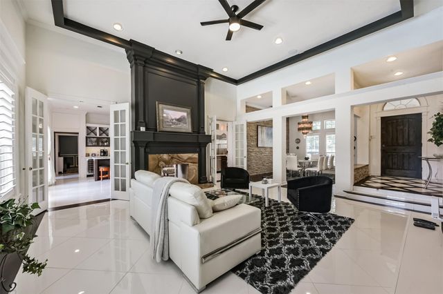 263 Wood Loop Street, Houston, TX 77015