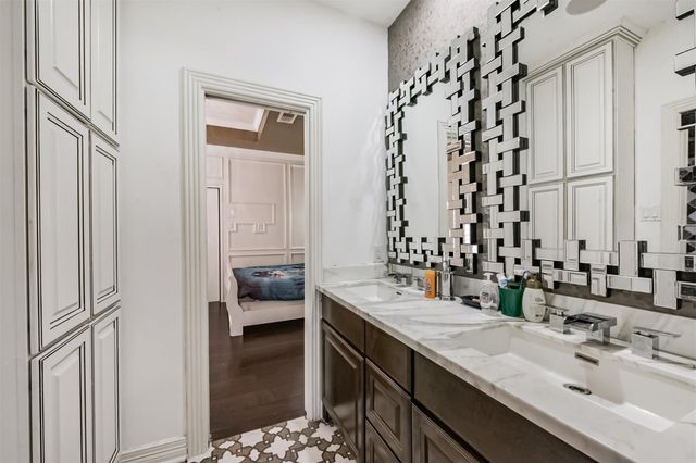 263 Wood Loop Street, Houston, TX 77015