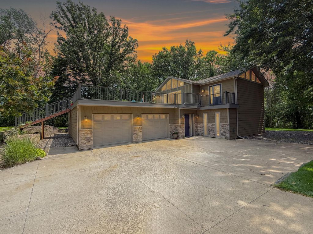 12216 175th Street W, Lakeville, MN 55044