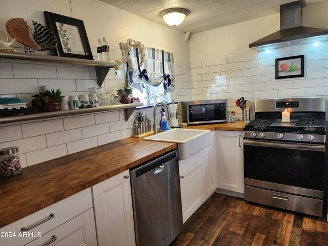 16005 N 32nd Street 33, Phoenix, AZ 85032