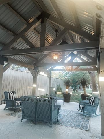 2116 S Van Buren Street, Amarillo, TX 79109