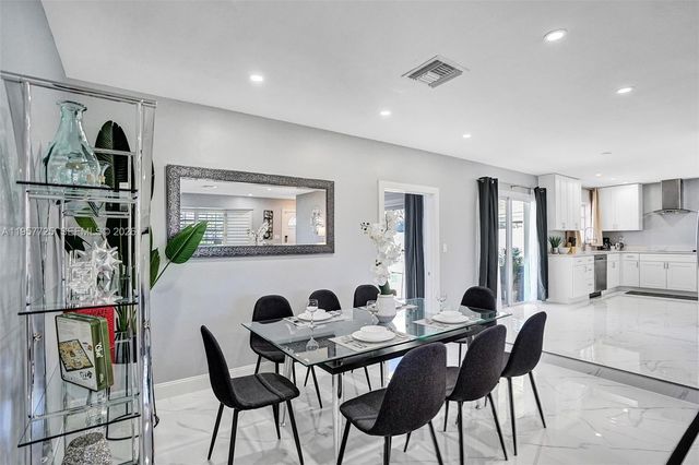 477 SE 17th Ter, Deerfield Beach, FL 33441