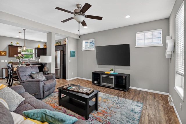 1133 O'Keeffe Avenue, Sun Prairie, WI 53590