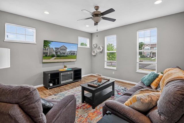 1133 O'Keeffe Avenue, Sun Prairie, WI 53590