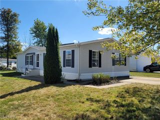 10112 Lady Catherine Court, Streetsboro, OH 44241