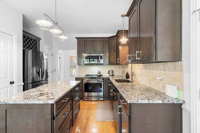 132 Sequoyah Ln, Nashville, TN 37221