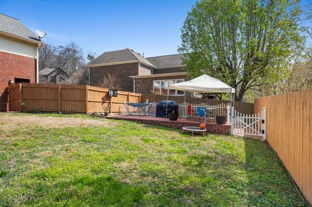 132 Sequoyah Ln, Nashville, TN 37221