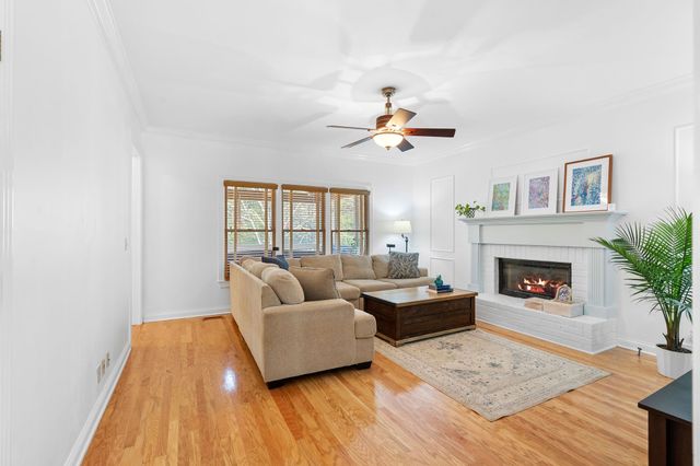 132 Sequoyah Ln, Nashville, TN 37221