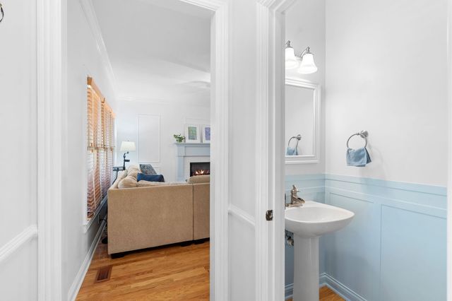 132 Sequoyah Ln, Nashville, TN 37221