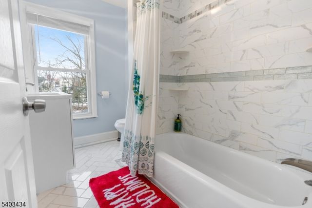 33 Youmans Ave, Washington Boro, NJ 07882