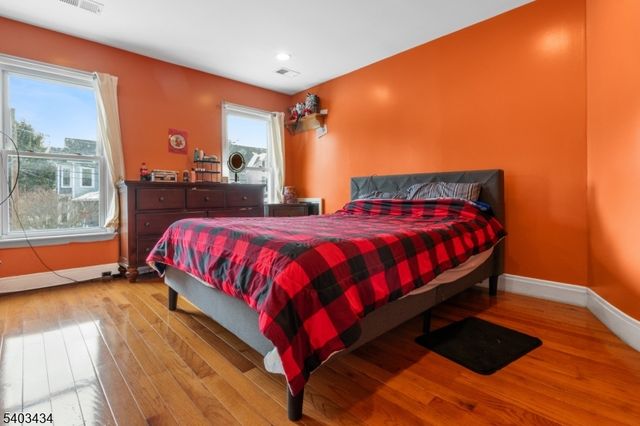 33 Youmans Ave, Washington Boro, NJ 07882