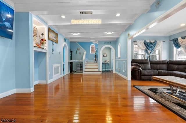 33 Youmans Ave, Washington Boro, NJ 07882