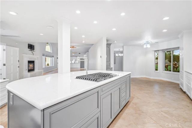 2755 W Avenue North, Palmdale, CA 93551