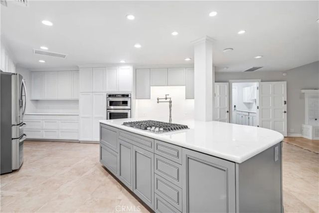 2755 W Avenue North, Palmdale, CA 93551