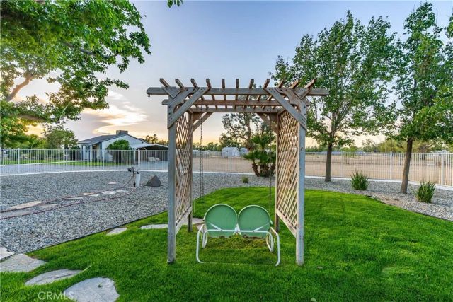 2755 W Avenue North, Palmdale, CA 93551