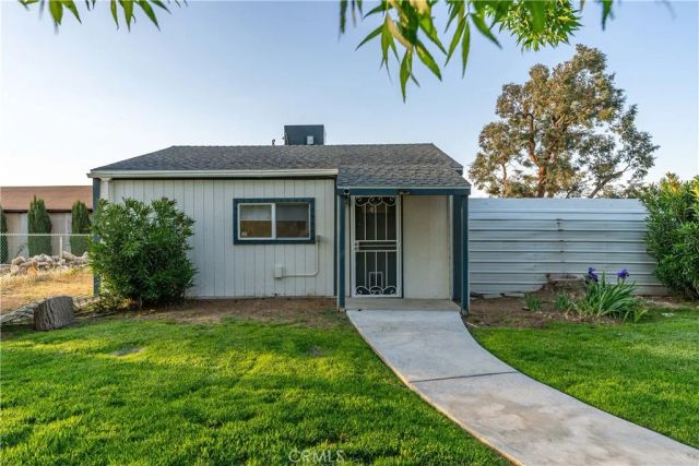 2755 W Avenue North, Palmdale, CA 93551