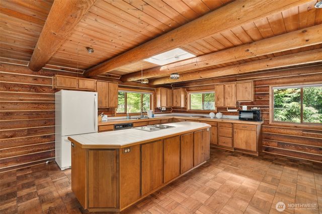 17002 Weaver Lane SW, Rochester, WA 98579
