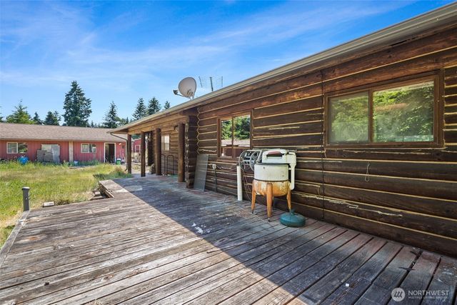 17002 Weaver Lane SW, Rochester, WA 98579