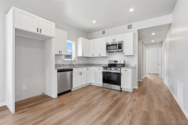 1535 N Boston Avenue, Tulsa, OK 74106