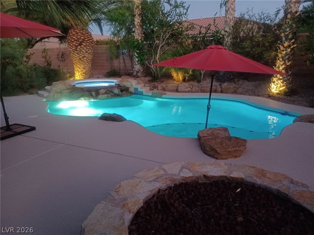 7095 April Wind Avenue, Las Vegas, NV 89131