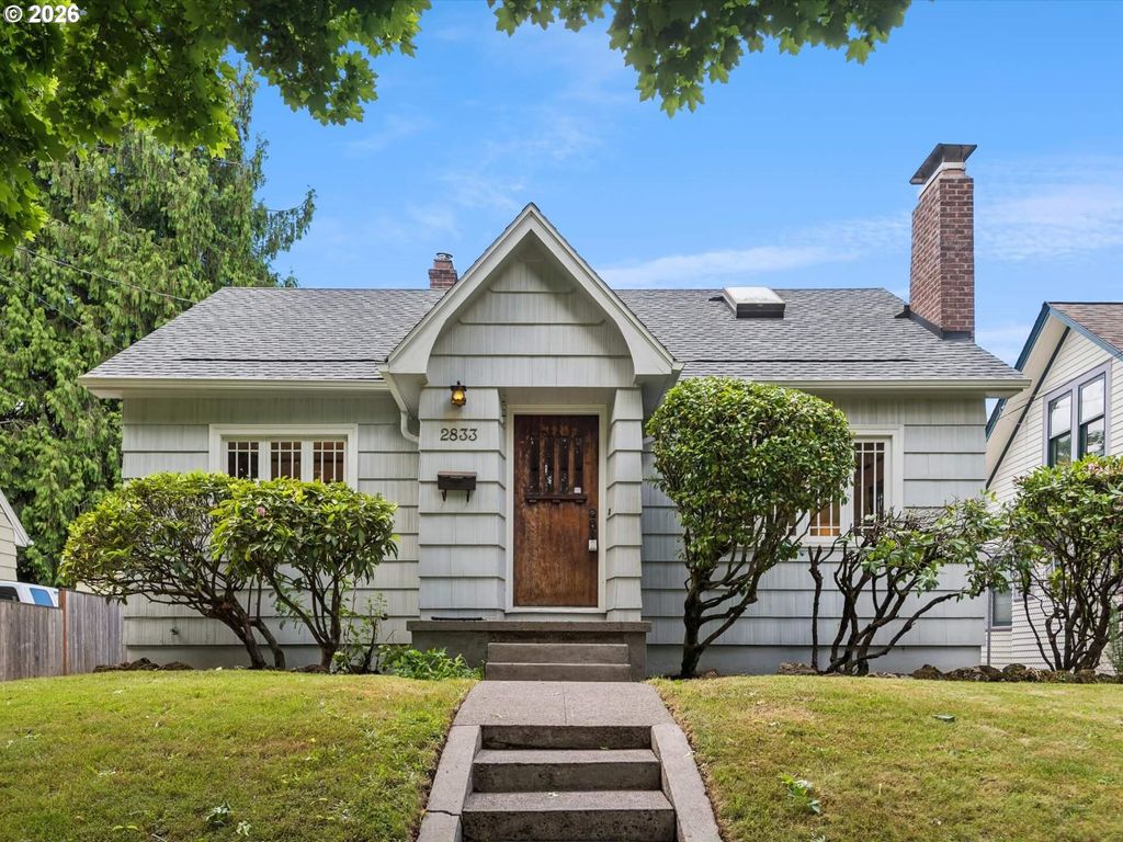 2833 Ne 12TH Ave, Portland, OR 97212