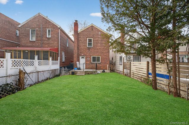 4058 Murdock Avenue, Bronx, NY 10466