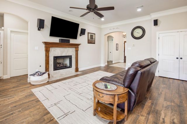 9600 Shadow Creek Trail, Bryan, TX 77808