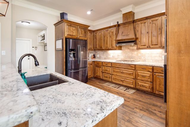 9600 Shadow Creek Trail, Bryan, TX 77808