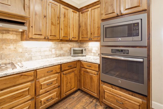 9600 Shadow Creek Trail, Bryan, TX 77808