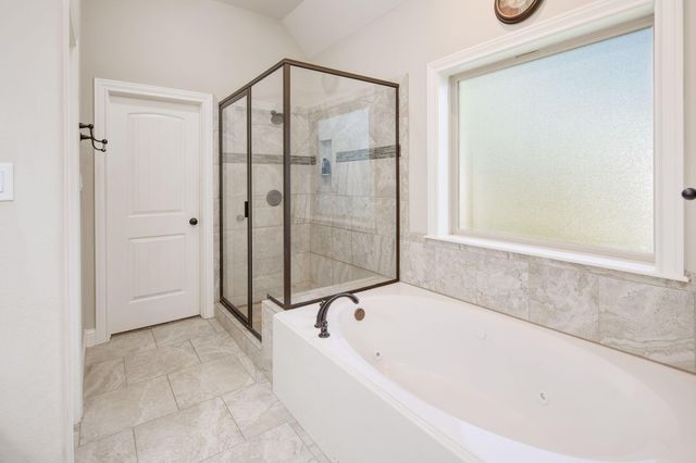 9600 Shadow Creek Trail, Bryan, TX 77808